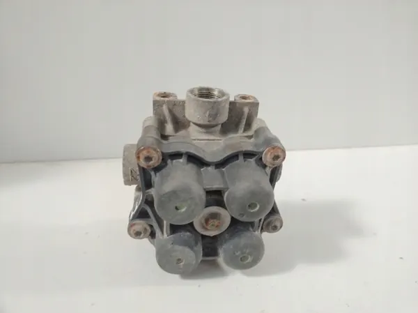 4-Circuit Valve MAN TGA TGS TGX 81.52151-6105 image 2