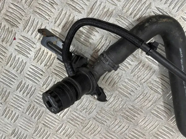 AdBlue-brandstofleidinginlaat OEM GX63-5J232-AB Jaguar XF image 3