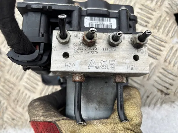 Pompe ABS OEM 0265951752 pour Opel Corsa image 7