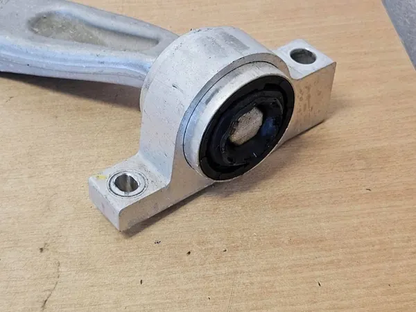 Braccio di Controllo Anteriore Sinistro Volvo V60 II S60 III 2018+ image 4