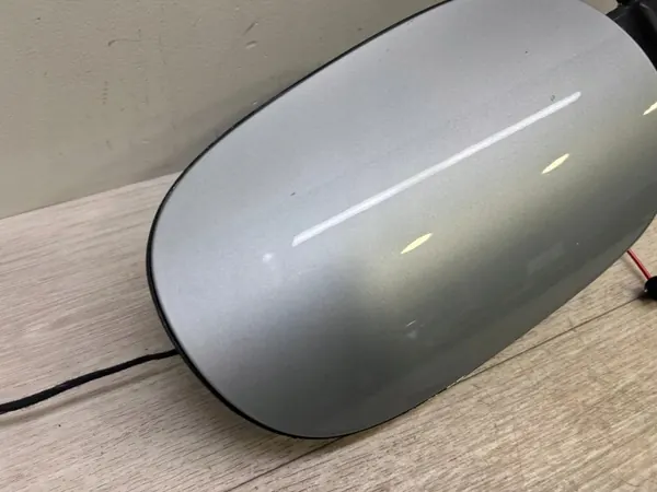Kraftstoffklappe Porsche Panamera OEM 971809857G - Gebraucht image 4