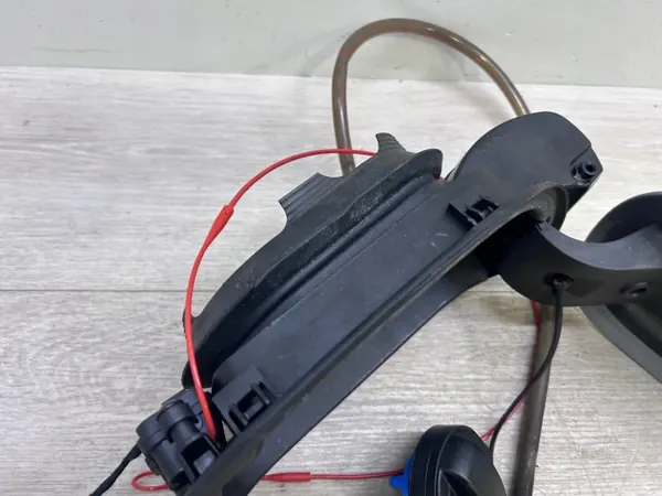 Kraftstoffklappe Porsche Panamera OEM 971809857G - Gebraucht image 6