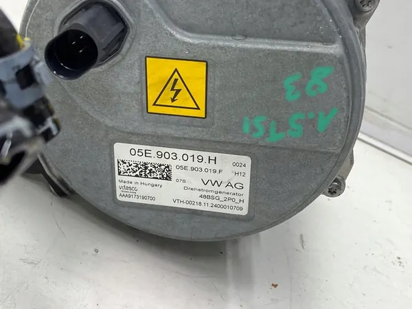 SKODA SUPERB IV ALTERNATOR 1.5 eTSI 2024 OEM 05E903019H image 5