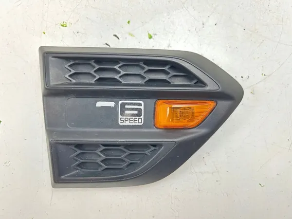 Grille Ford Ranger OEM EB3B16G000A - État utilisé image 2