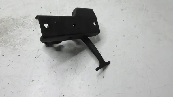 Mercedes-Benz E W211 Huvenlås A2118870327 image 2