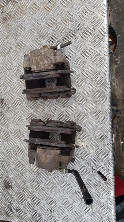Jeu d'étriers et disques avant OEM a163 - Mercedes image 8