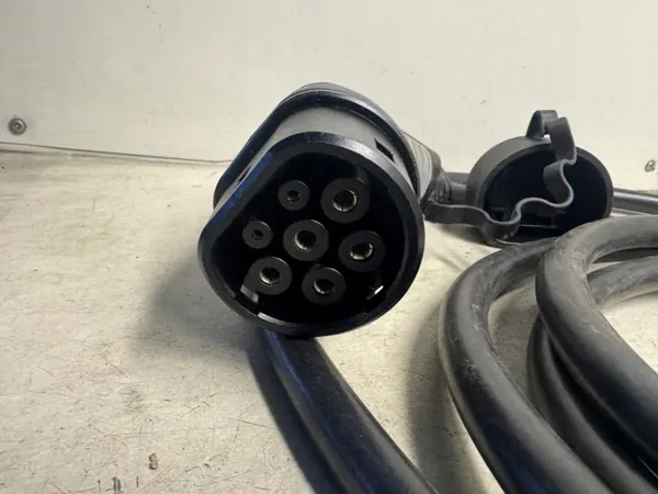 Toyota EV-T2G3PC-3AC32A Ladekabel - Gebraucht image 5