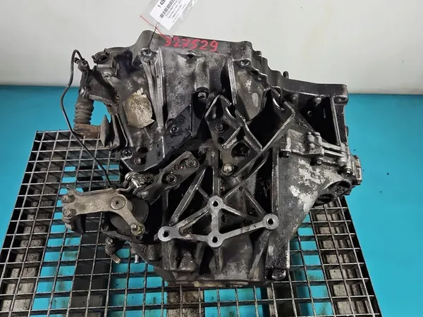 Manuaalivaihteisto H1K8-F Toyota RAV4 III 05-08 2.2 D-CAT image 7