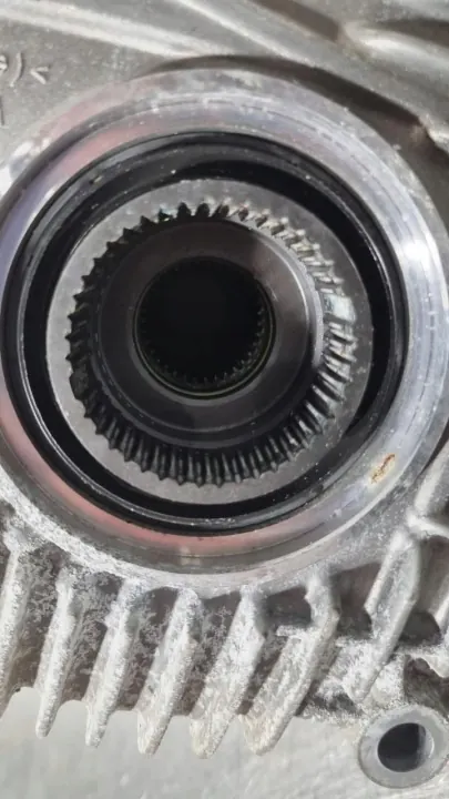 Jakolaatikko OEM 95B341010M Porsche Macan 2021 image 6