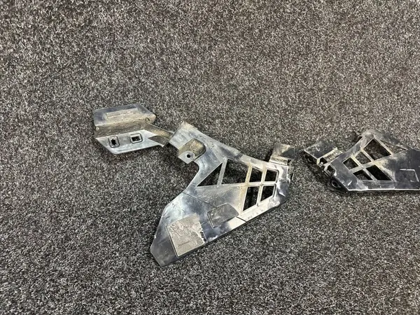 Deslizamento de para-choque dianteiro Mercedes-Benz A W177 A1778851700 image 2