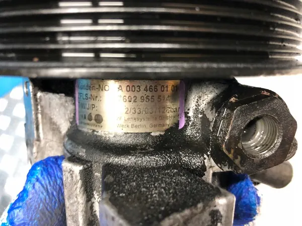 MERCEDES E 211 Servostyrningspump A0034660101 image 3