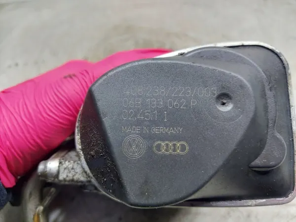 Corps de papillon OEM 06B133062P pour VW Passat B5 FL 1.6 image 7