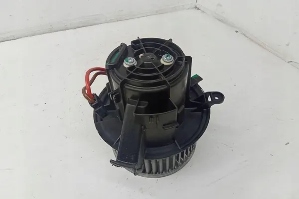 Verwarming MERCEDES-BENZ C (W204) 2.14L diesel 165kW image 2