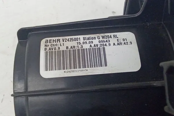 Verwarming MERCEDES-BENZ C (W204) 2.14L diesel 165kW image 4