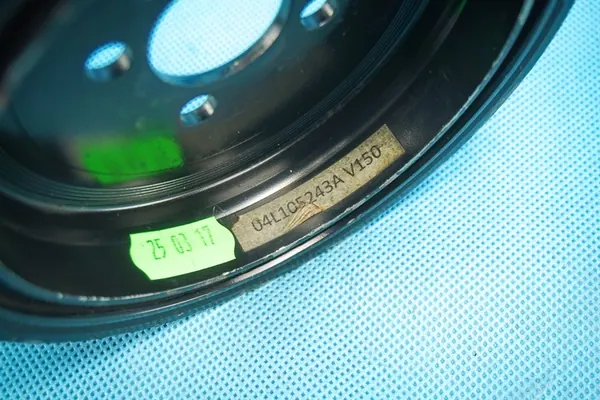 Polia do virabrequim Audi Q3 Golf VII 04L105243A image 4