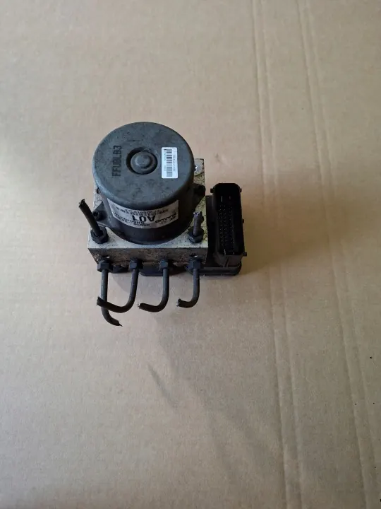 Pompe ABS OEM 58910-2K310 pour Kia Soul I 1.6 image 2