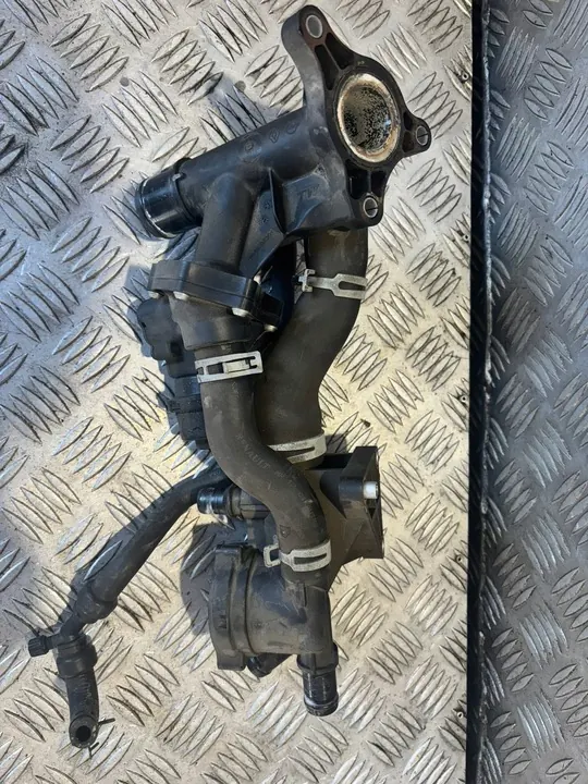 Carcasa de termostato Renault Nissan 1.6 DCI image 4
