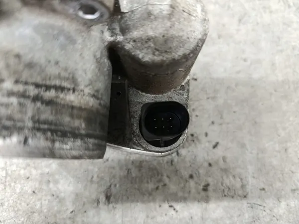 Gasklephuis OEM 036133062M voor VW Bora 1.6 16V image 7