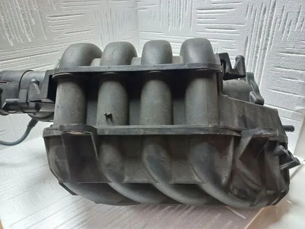 VW Imujakoputki OEM 06F133210M Golf V 2.0L image 4