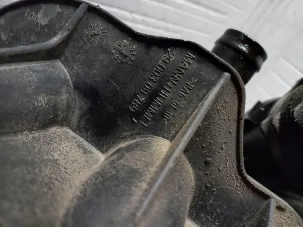 VW Imujakoputki OEM 06F133210M Golf V 2.0L image 5