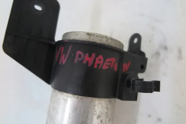 Volkswagen Phaeton 2004 A/C Kuivain image 2