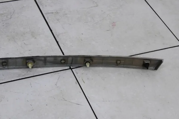Opel Antara I 06R Achterklep Trim OEM TBS27843 image 8