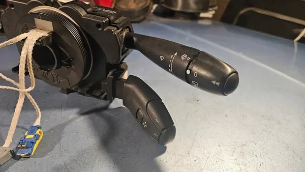 Gecombineerde schakelaar airbagband PEUGEOT 307 206 96605671XT image 3