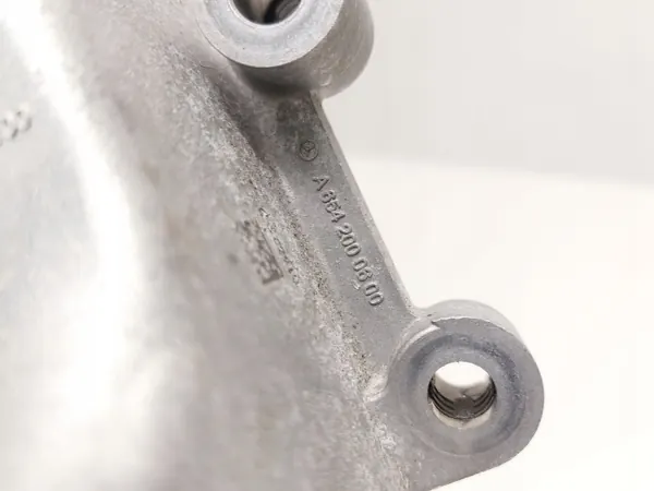 Pompe à eau Mercedes OEM A6542000600 - Occasion image 5