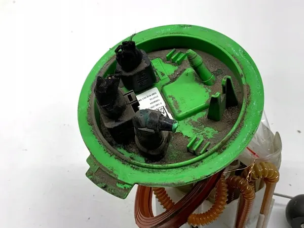 Brandstofpomp Audi A3 8V 2.0 220PK OEM 5Q0919051BM image 2