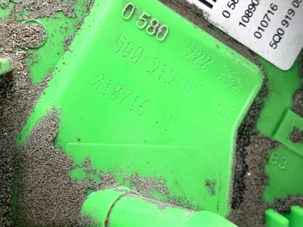 Brandstofpomp Audi A3 8V 2.0 220PK OEM 5Q0919051BM image 5