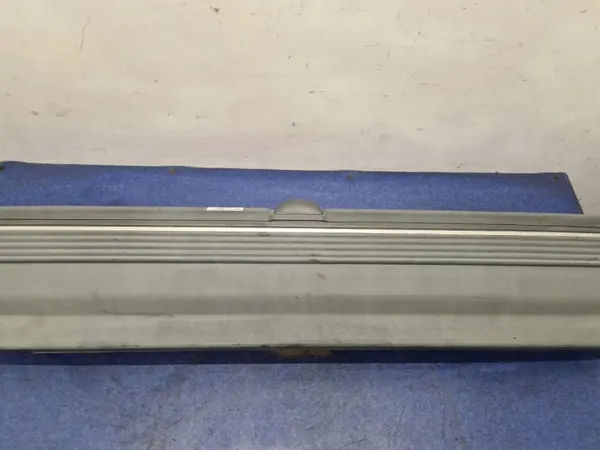 Parachoques Trasero Opel Kadett E OEM SIMAR-57378- Usado image 5