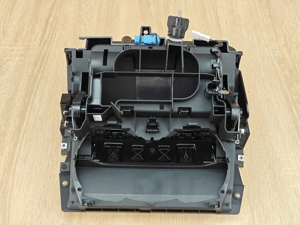OEM 9396502 Getränkehalter für BMW 8er G16 G15 image 5