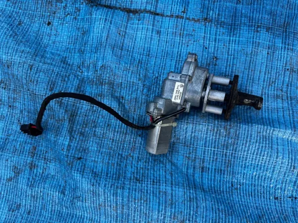 Verrou Porte Droit VW Transporter T5 OEM 7H0843766F image 2