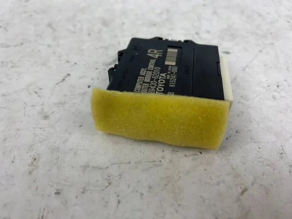 Toyota Mirai rechter Spiegelmodul OEM 8943062010 image 4