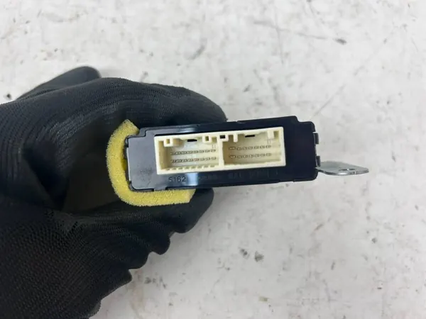 Toyota Mirai rechter Spiegelmodul OEM 8943062010 image 5