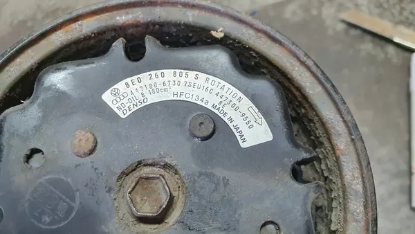 AUDI A4 B6 - Compresor 8E0260805S 7SEU16C 7SEU17C image 6