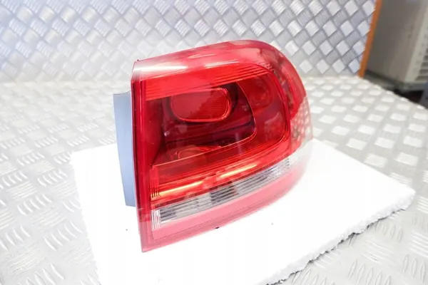 Luz trasera derecha VW TOUAREG 7P6945096D image 10