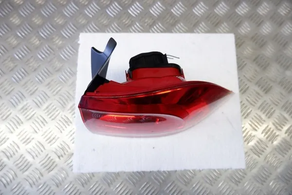 Luz trasera derecha VW TOUAREG 7P6945096D image 8