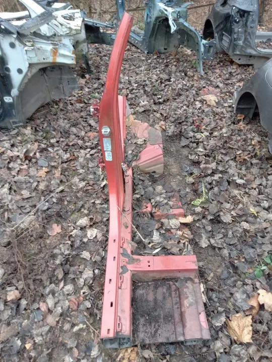 KIA XCEED Keskipilari Oikea Kynnys OEM Osa image 3