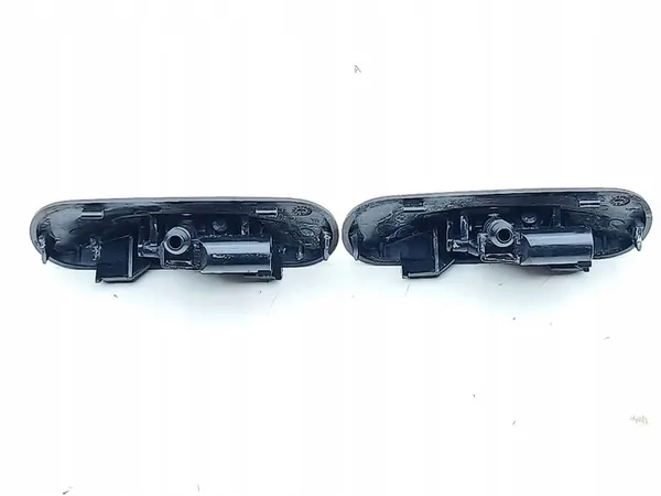 Audi OE 80A955988A sproeikop rechts image 3