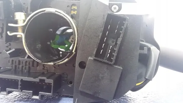 FIAT PUNTO II LIFT Schakelaar Assemblage 735381039 image 9