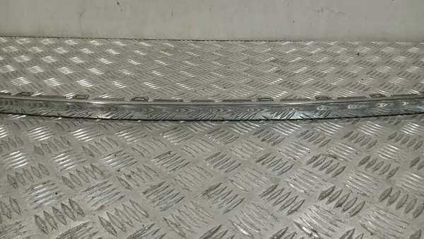 Takaluukun Kromilista VW Tiguan II 2015-2020 OEM image 3