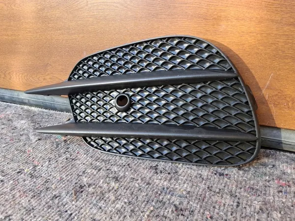 MERCEDES E-KLASA W213 AMG Grille de Pare-chocs Avant Gauche A2138856700 image 3