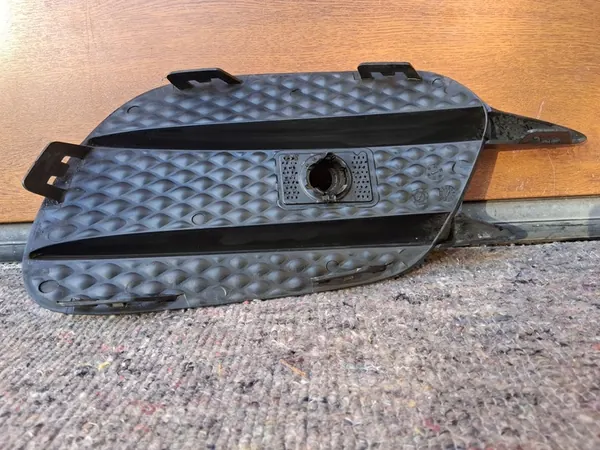 MERCEDES E-KLASA W213 AMG Grille de Pare-chocs Avant Gauche A2138856700 image 4