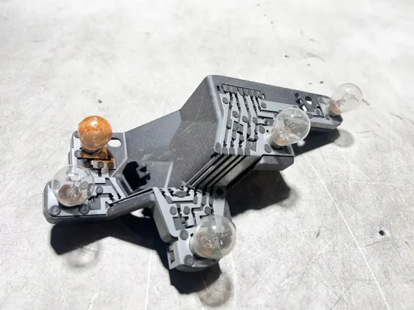Conector de luz traseira Jaguar X-Type OEM 89021772 image 2