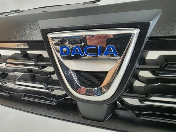 Dacia Logan Sandero Grill Original OE 623107458R image 4