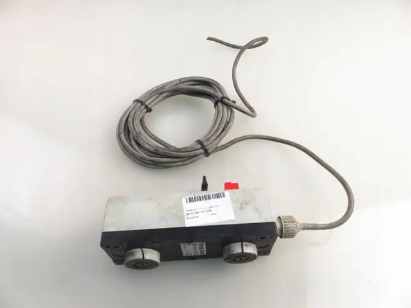 Panel control suspensión Volvo FH 12 OEM 8158019 image 7
