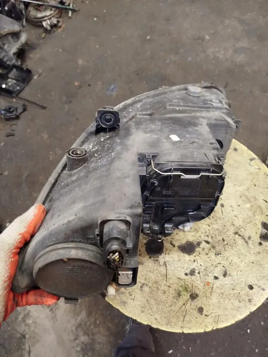 Farol dianteiro direito Seat Altea 5P1941006D image 4