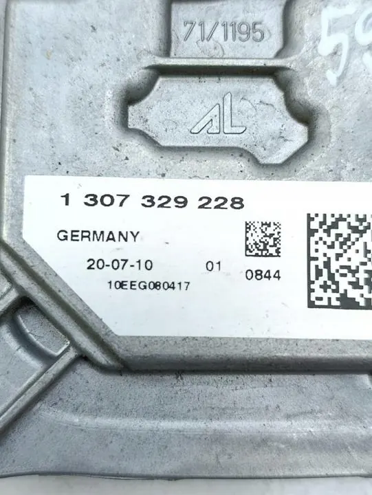 Módulo ECU Iluminación Maserati OE OEM 1307329228 image 9