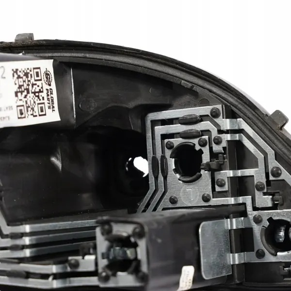 SEAT OEM 6J4945257C takavalon lamppukantaja vasen image 9